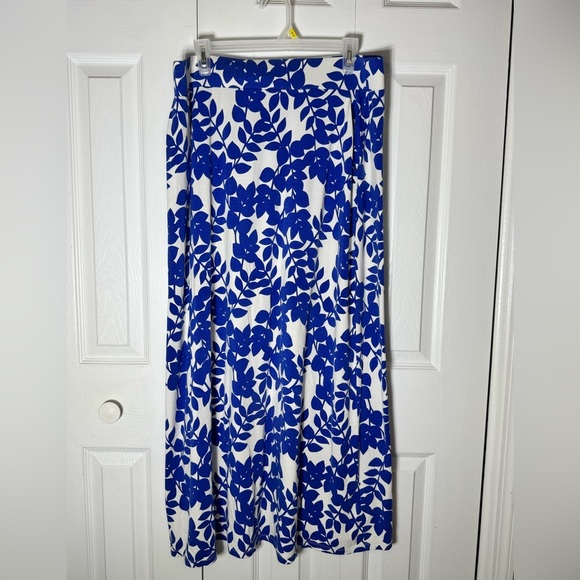 Boden Resort Blue and White Maxi Skirt - Picture 2 of 4
